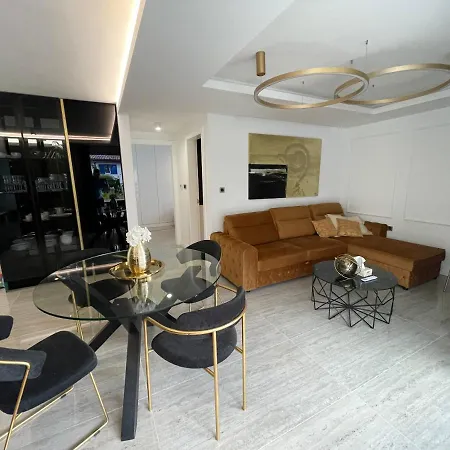 Luxury Toma *